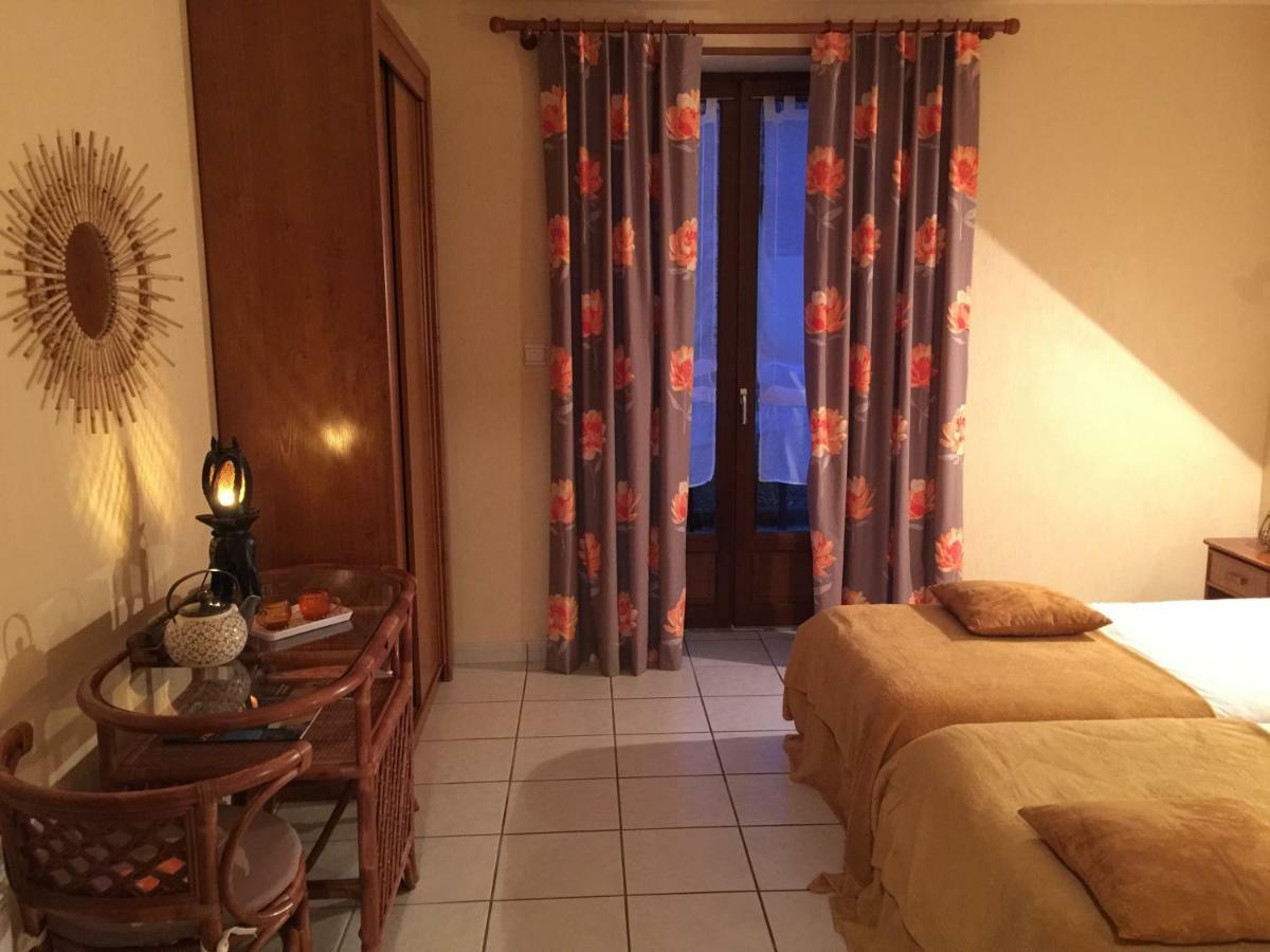 Domaine De Lascaux Bed & Breakfast Montignac-Lascaux Eksteriør bilde