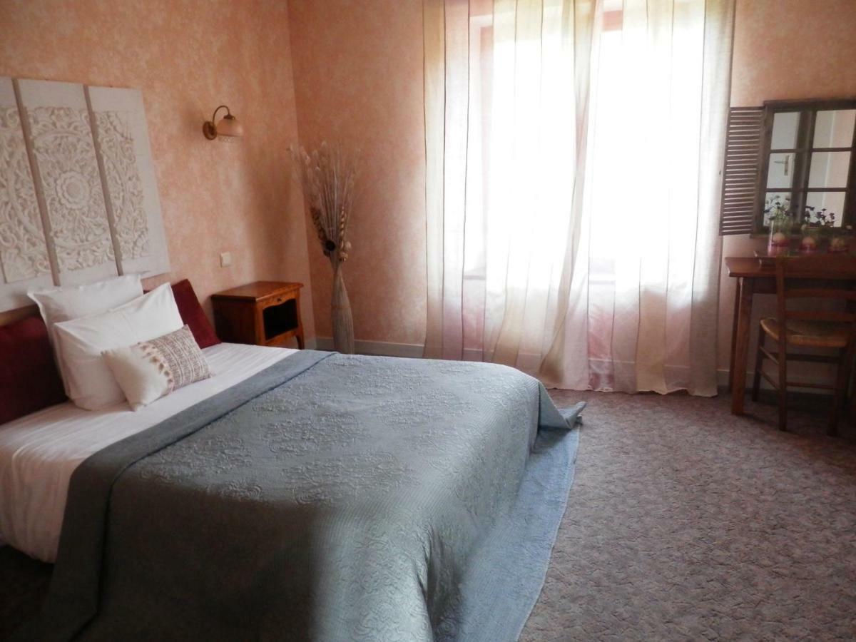 Domaine De Lascaux Bed & Breakfast Montignac-Lascaux Eksteriør bilde